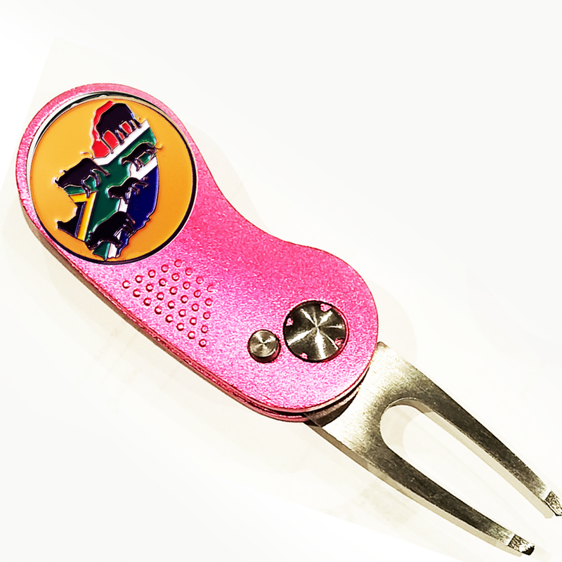 Customised Divot Tools - Golf Gifts UK - Golf wrapped up
