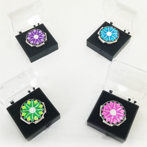 Visor Clip and Sparkly Ball Marker in Presentation Box